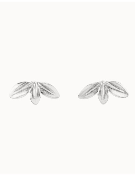 pendientes-uno-de-50-leaf-me-alone-plateado