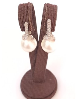 Pendientes-oro-18k-con-diamantes-con-perla-australiana