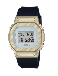 Reloj Casio G-Shock Dorado Correa Negra Mujer Series GM-S5600